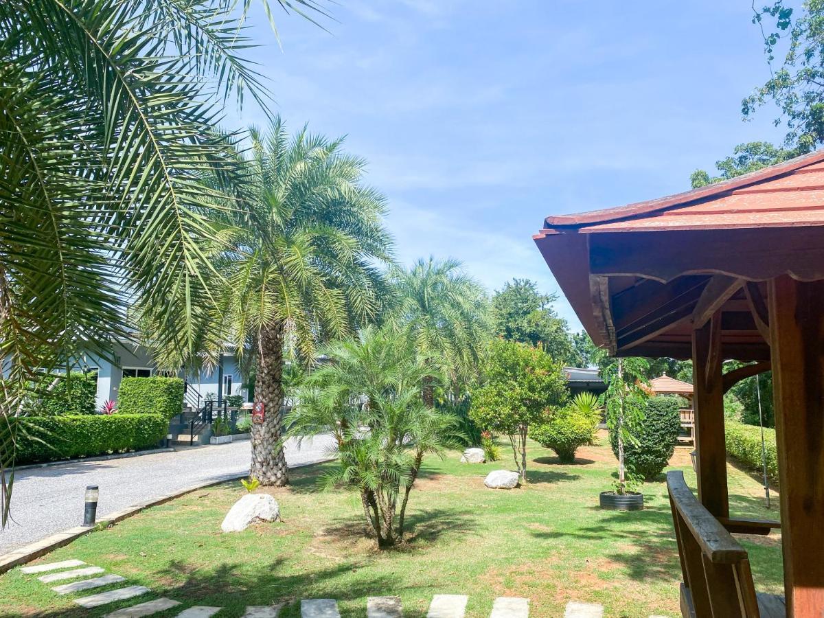 Sp View Resort Pran Buri Exterior photo